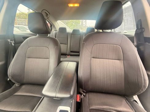 Used 2024 Nissan Altima 2.5 S FWD image 22