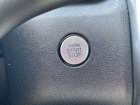Certified 2022 Kia Sorento S w/ Panoramic Sunroof Package FWD image 33