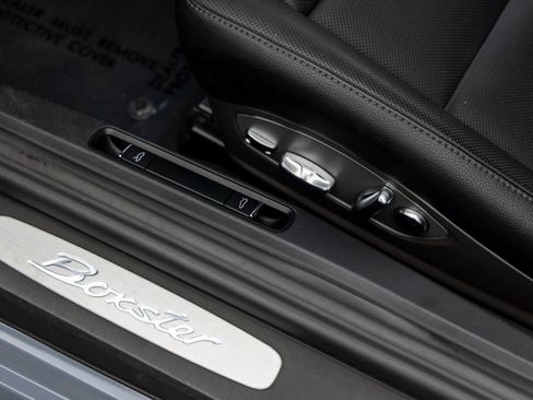 Certified 2024 Porsche 718 Boxster image 25