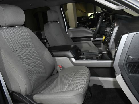 Used 2019 Ford F150 XLT image 8