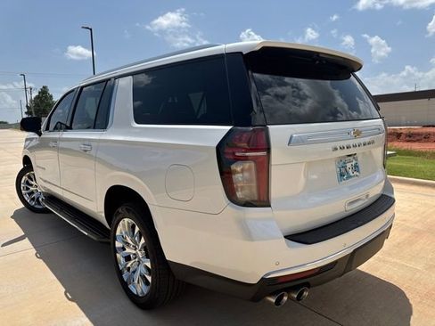 Used 2021 Chevrolet Suburban High Country AWD/4WD image 6