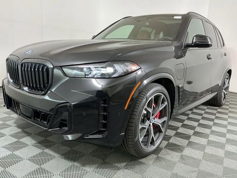 New 2026 BMW X5 xDrive50e w/ M Sport Package image 2