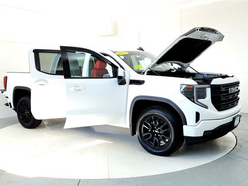 Used 2023 GMC Sierra 1500 Elevation AWD/4WD image 12