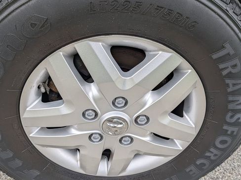 Used 2014 RAM ProMaster 2500 w/ Interior Convenience Group image 25