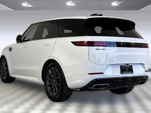 Used 2024 Land Rover Range Rover Sport Dynamic SE image 3