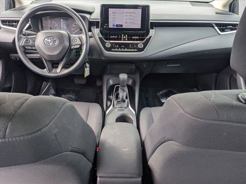 Used 2025 Toyota Corolla LE image 15