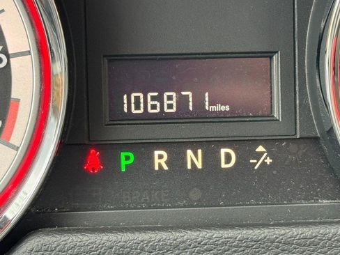 Used 2013 Dodge Grand Caravan SXT w/ UConnect Hands-Free Group image 20