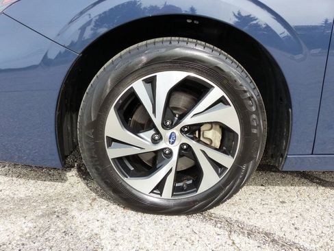 Used 2025 Subaru Legacy Premium w/ Popular Package #1A AWD/4WD image 15