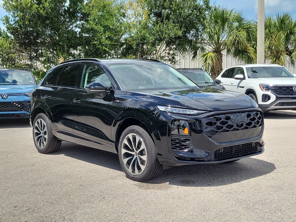 New 2026 Audi Q3 quattro 2.0T AWD/4WD image 2