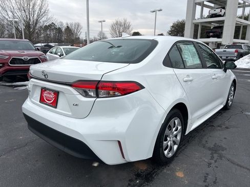 Used 2024 Toyota Corolla LE image 5