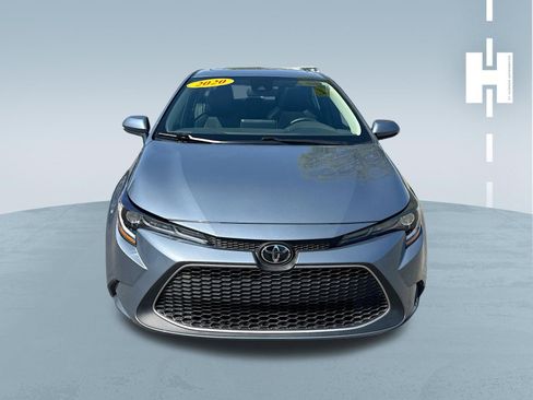 Used 2020 Toyota Corolla XLE image 2