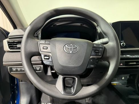 Certified 2025 Toyota Camry LE image 21