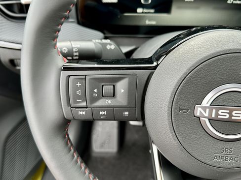 New 2026 Nissan Kicks SR AWD/4WD image 28