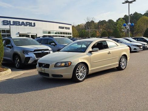 Used 2007 Volvo C70 T5 image 1