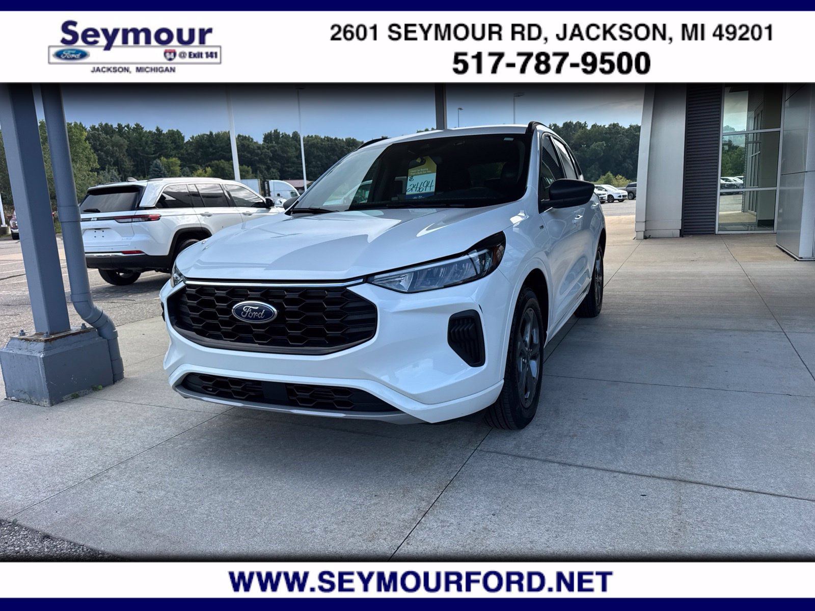 Certified 2024 Ford Escape ST-Line w/ Tech Pack #1 AWD/4WD image 1