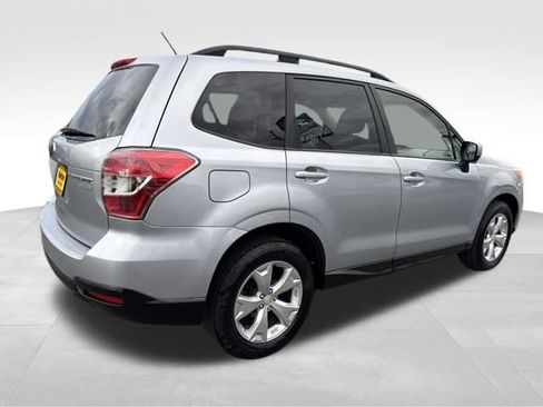 Used 2014 Subaru Forester 2.5i Premium w/ All-Weather Package image 9