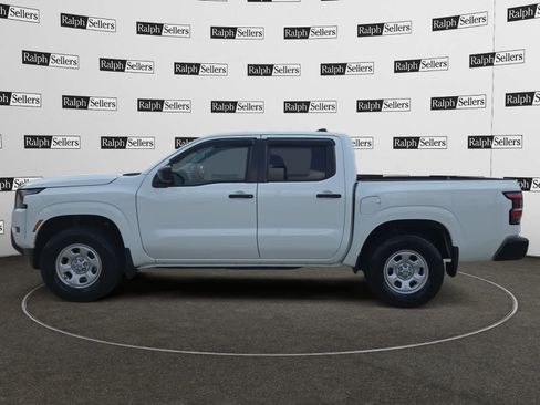 Used 2022 Nissan Frontier S w/ Technology Package image 3