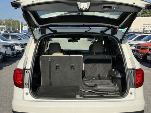 Used 2016 Honda Pilot Touring image 34