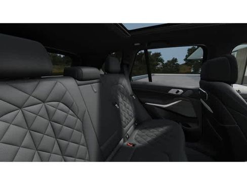 Used 2026 BMW X5 sDrive40i w/ M Sport Package RWD image 12