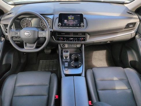 Used 2026 Nissan Rogue SV w/ SV Premium Package FWD image 15