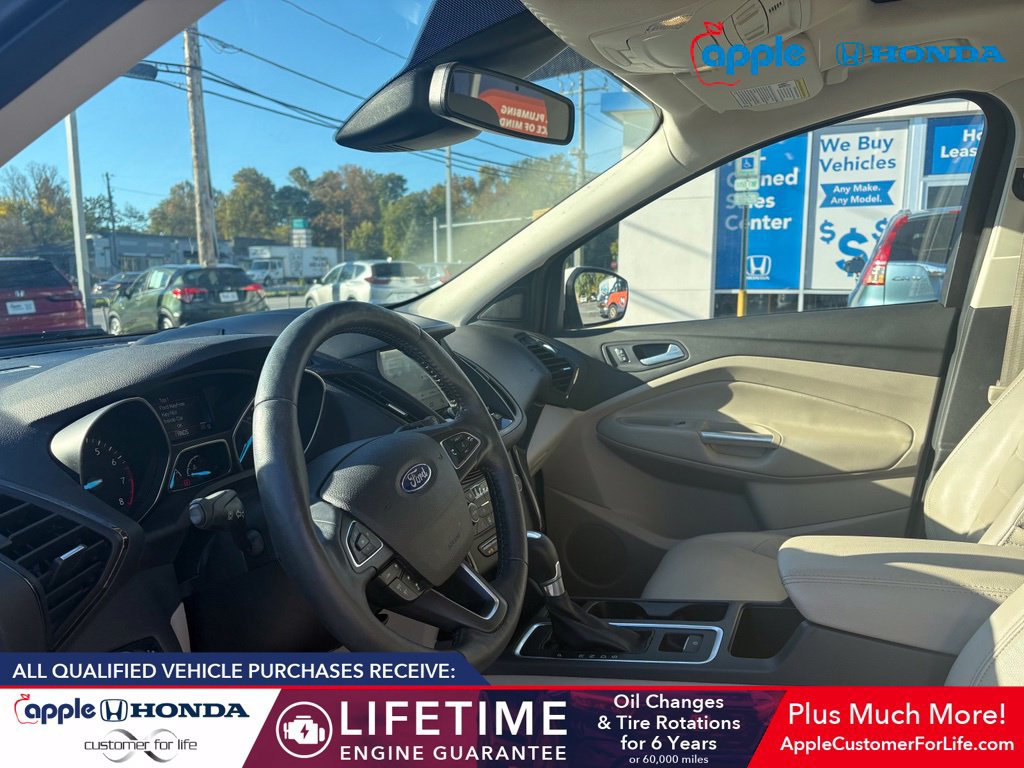 Used 2017 Ford Escape Titanium w/ Equipment Group 301A AWD/4WD image 7