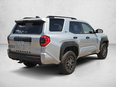 Used 2025 Toyota 4Runner SR5 AWD/4WD image 5