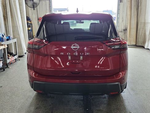 Used 2026 Nissan Rogue S FWD image 16