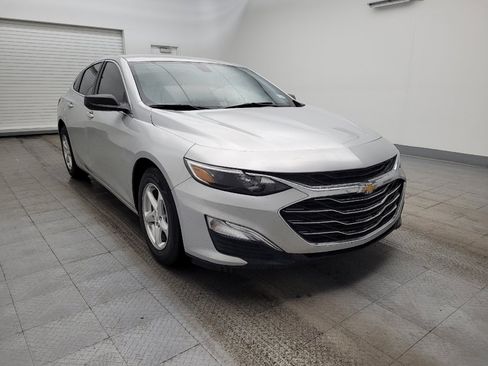 Used 2021 Chevrolet Malibu LS FWD image 13