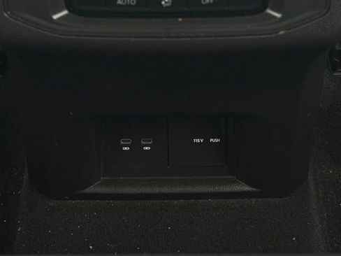 Used 2022 Volkswagen Atlas SE image 22