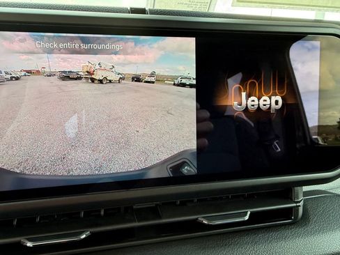 New 2026 Jeep Gladiator Sport AWD/4WD image 21