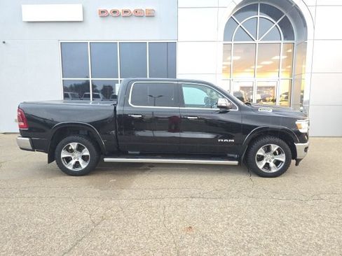 Used 2021 RAM 1500 Laramie AWD/4WD image 3