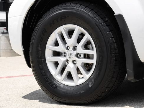 Used 2020 Nissan Frontier SV RWD image 49