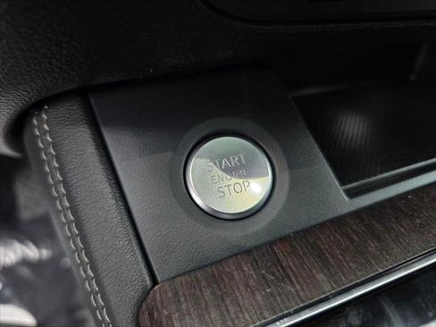 Used 2025 Audi Q5 e Premium Plus AWD/4WD image 34