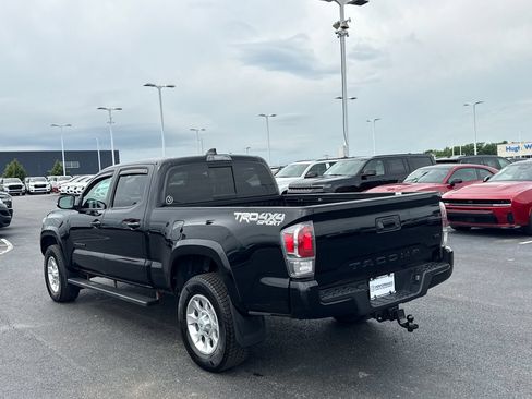 Used 2021 Toyota Tacoma TRD Sport AWD/4WD image 5