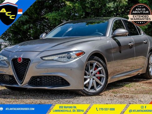 Used 2018 Alfa Romeo Giulia AWD image 1