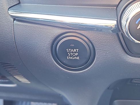 Certified 2025 MAZDA CX-30 AWD 2.5 S w/ Premium Package image 17