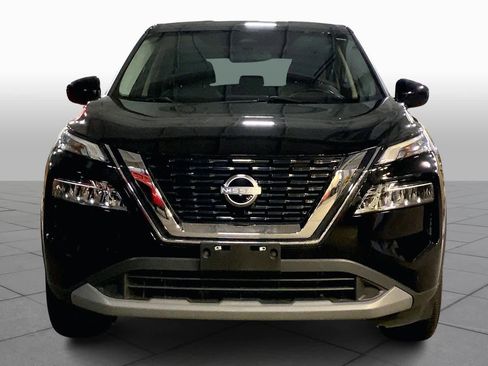 Used 2023 Nissan Rogue SV image 4