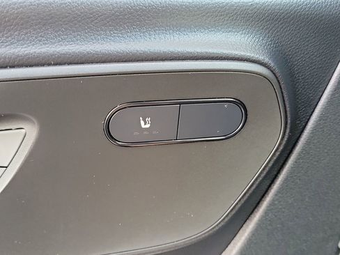 Used 2025 Mercedes-Benz Sprinter 2500 image 22