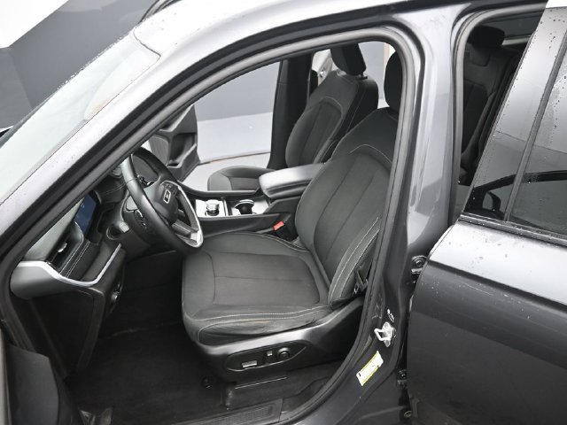 Used 2024 Jeep Grand Cherokee Laredo AWD/4WD image 11