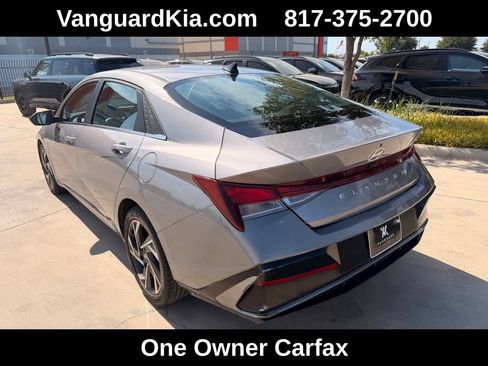 Used 2025 Hyundai Elantra SEL FWD image 2