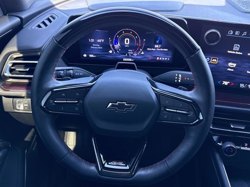 Certified 2024 Chevrolet Traverse RS image 29