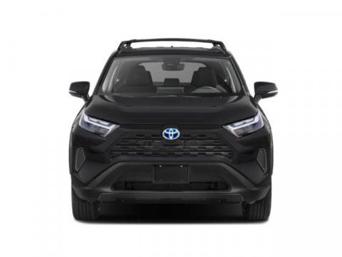 Used 2025 Toyota RAV4 XLE w/ Convenience Package AWD/4WD image 4