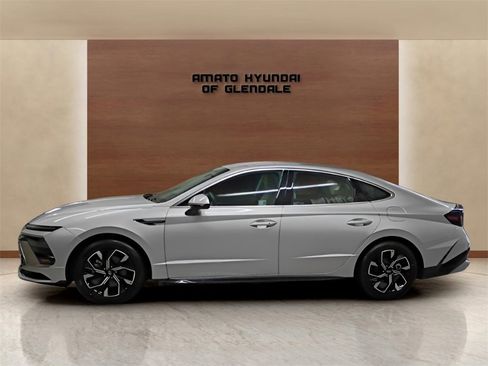 Certified 2025 Hyundai Sonata SEL image 3