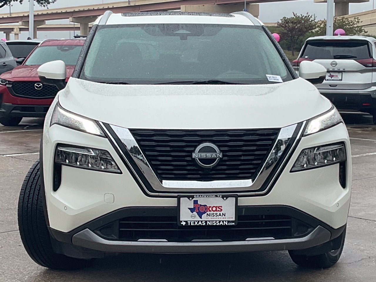 Used 2023 Nissan Rogue SL w/ SL Premium Package FWD image 2