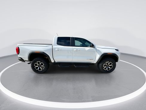 Used 2024 GMC Canyon AT4X AWD/4WD image 9