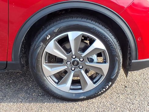 Used 2024 Ford Escape Platinum w/ Premium Technology Package image 10