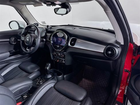 Certified 2022 MINI Cooper S w/ Driver Assistance Package image 28
