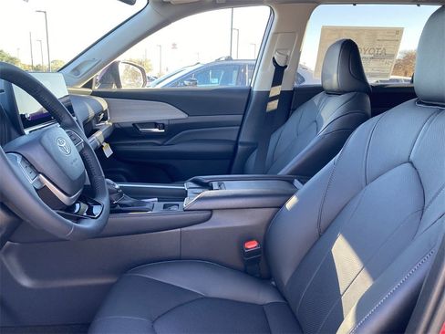 New 2026 Toyota Grand Highlander Limited image 2
