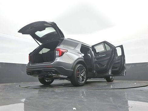 New 2026 Ford Explorer ST image 38