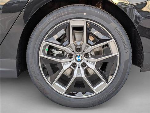 Used 2026 BMW 530i xDrive AWD/4WD image 10